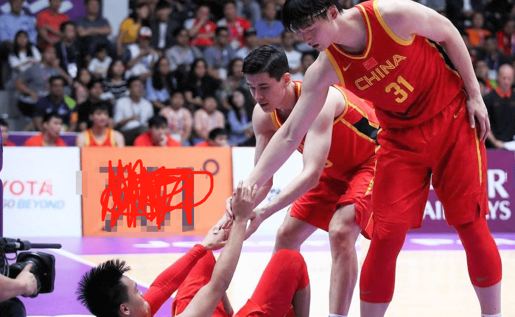 广东队横扫76人,王哲林带队取胜 广东队横扫76人,王哲林带队取胜