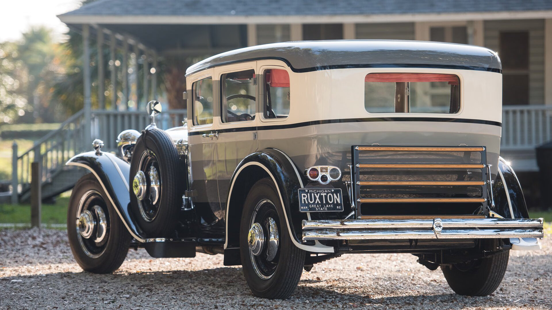 奥亚尔萨瓦尔的救赎与德国的爆冷，绿茵场上的悲喜交响